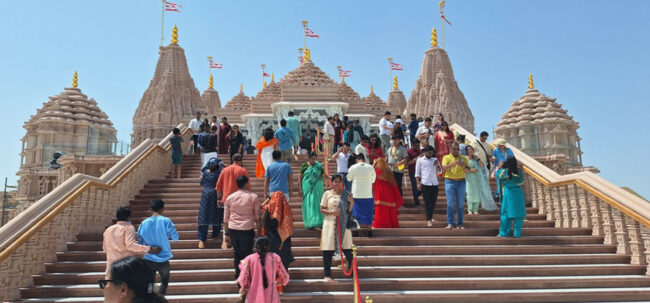 अबुधाबीमा हिन्दु मन्दिर : पर्यटकको नयाँ गन्तव्य